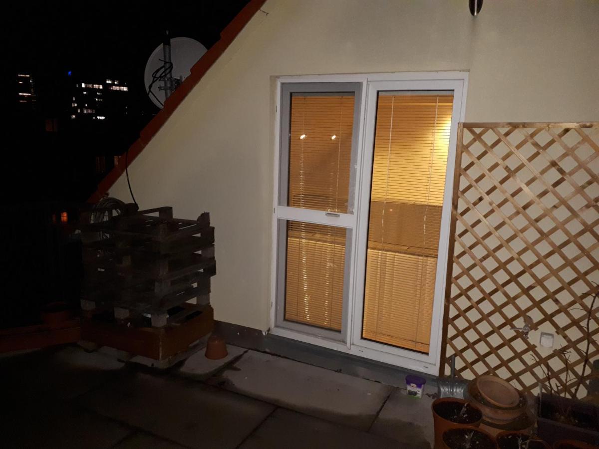Utulny Apartman V Bratislava 15 Kültér fotó