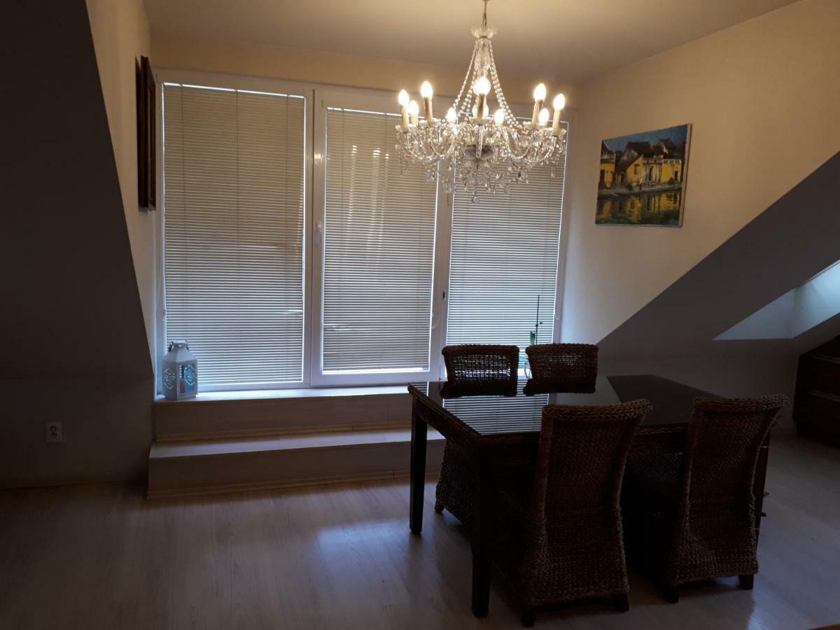Utulny Apartman V Bratislava 15 Kültér fotó